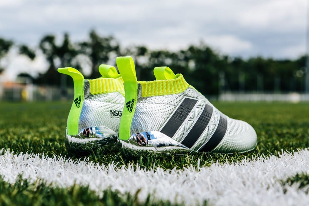 Les chaussures de foot dévoilées par adidas en 2016