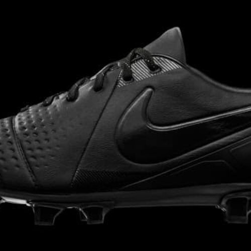 Image de l'article Nike CTR360 BlackOut vs Puma evoPOWER BlackOut