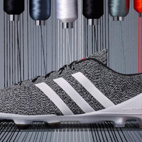 Image de l'article Adidas lance une édition limitée Noir/Blanc de la Primeknit