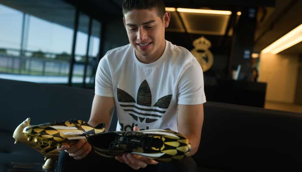adidas-F50-or-noir-james-rodriguez-4