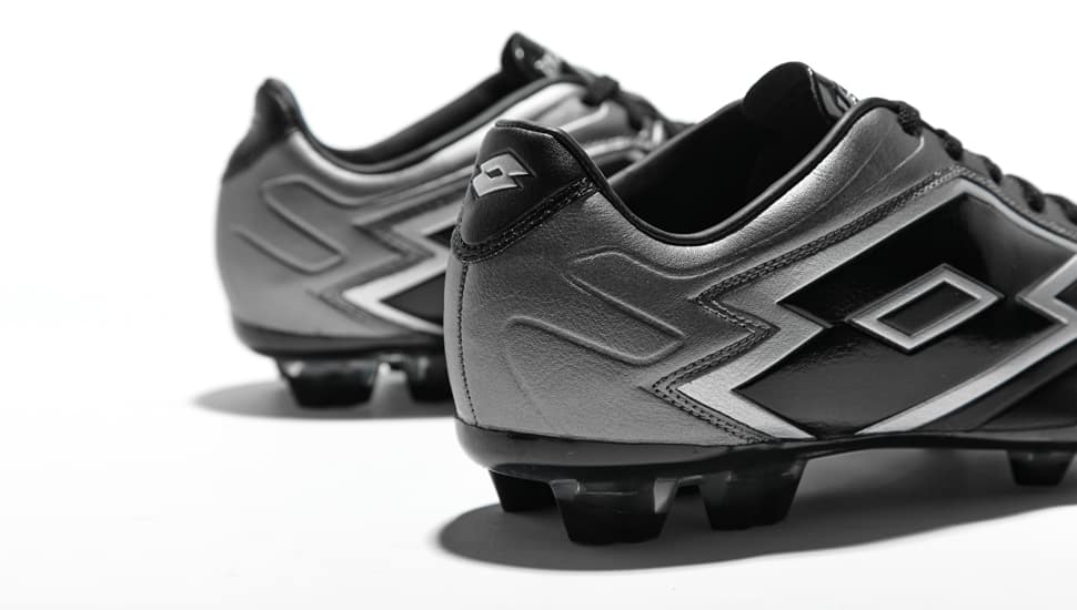Chaussures De Foot Lotto Zhero Gravity FG - Argent/Noir - Pointure UK 9 - Pour Collectionneurs