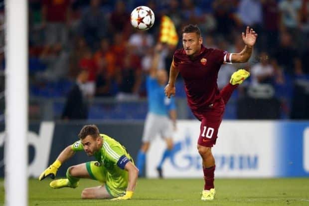 toti-as-roma-nike-tiempo-legend