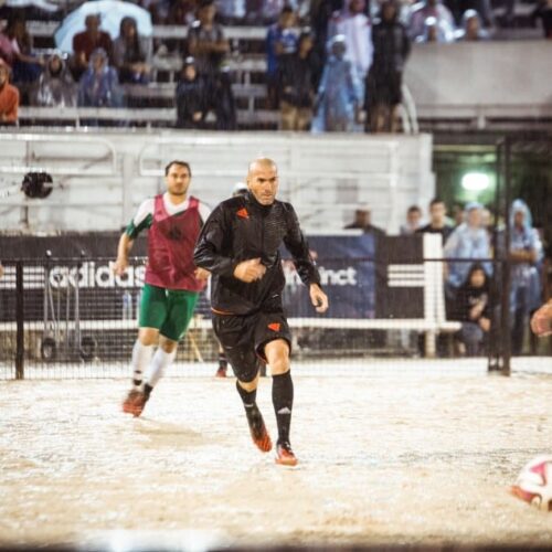 Image de l'article Zidane dans l'arène pour les 20 ans de la Predator !