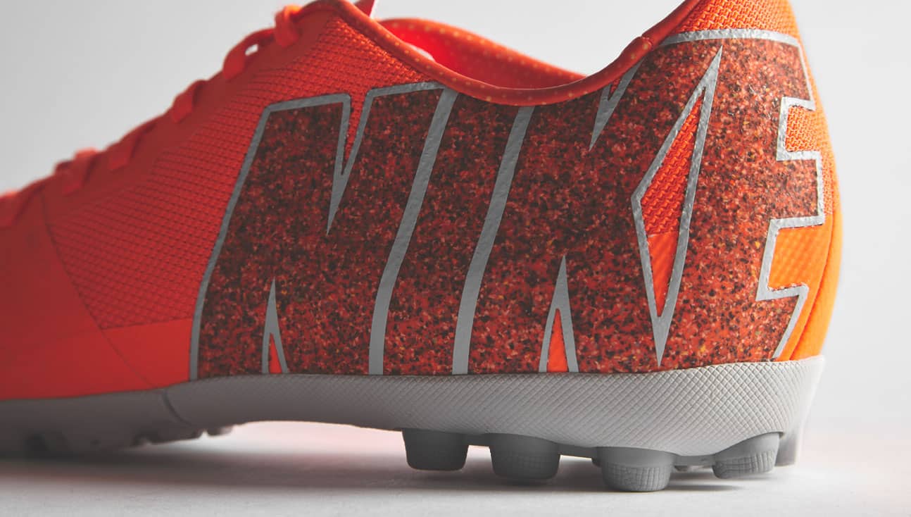 nike-bomba-finale-II-orange-5