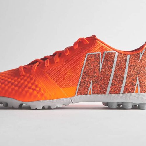 Image de l'article Un nouveau coloris orange pour la Nike Bomba Finale II