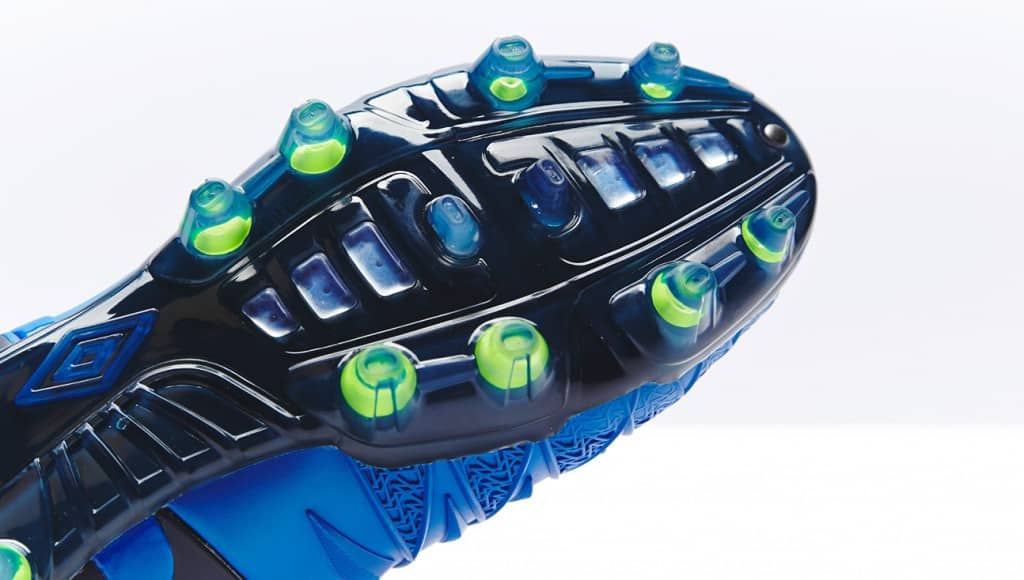 umbro-ux1-bleu-4