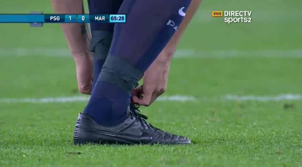 chaussures-foot-noires-zlatan-ibrahimovic