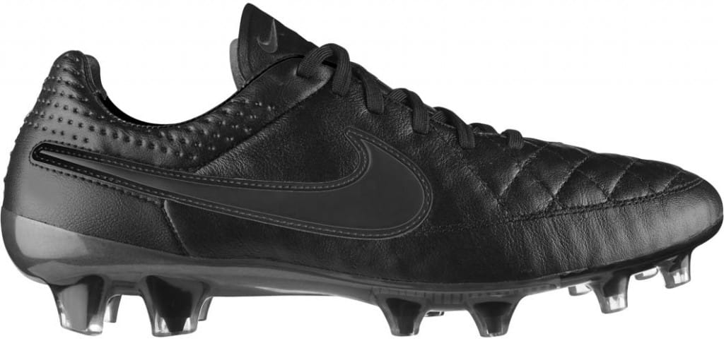 nike-tiempo-noir-zlatan-ibrahimovic