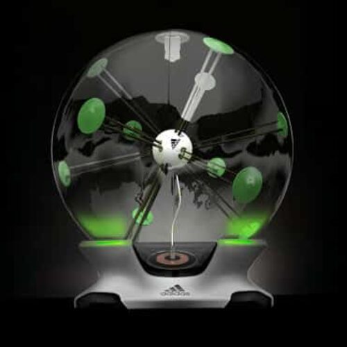 Image de l'article Adidas sort son ballon «connecté»