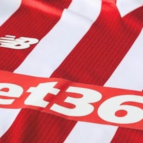 Image de l'article New Balance dévoile les maillots 2015-2016 de Stoke City