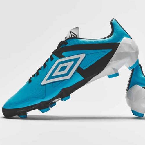 Image de l'article Des couleurs chaudes et froides pour la Umbro Velocita