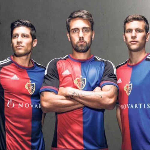 Image de l'article Le maillot domicile 2015-2016 du FC Bâle