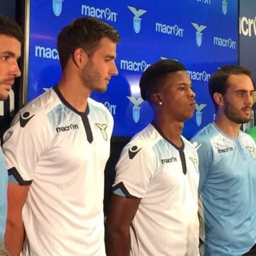 Image de l'article Les maillots 2015-2016 de la Lazio Rome par Macron