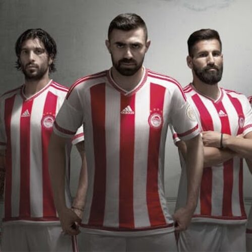 Image de l'article adidas présente les maillots 2015-2016 de l'Olympiakos