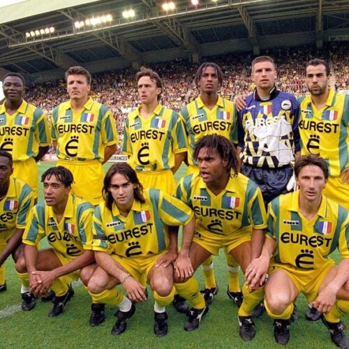 Image de l'article Le FC Nantes réédite trois de ses maillots mythiques