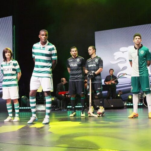 Image de l'article Macron dévoile les maillots 2015-2016 du Sporting Portugal