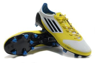 Crampon Benzema : toutes les chaussures de sa carri?�re