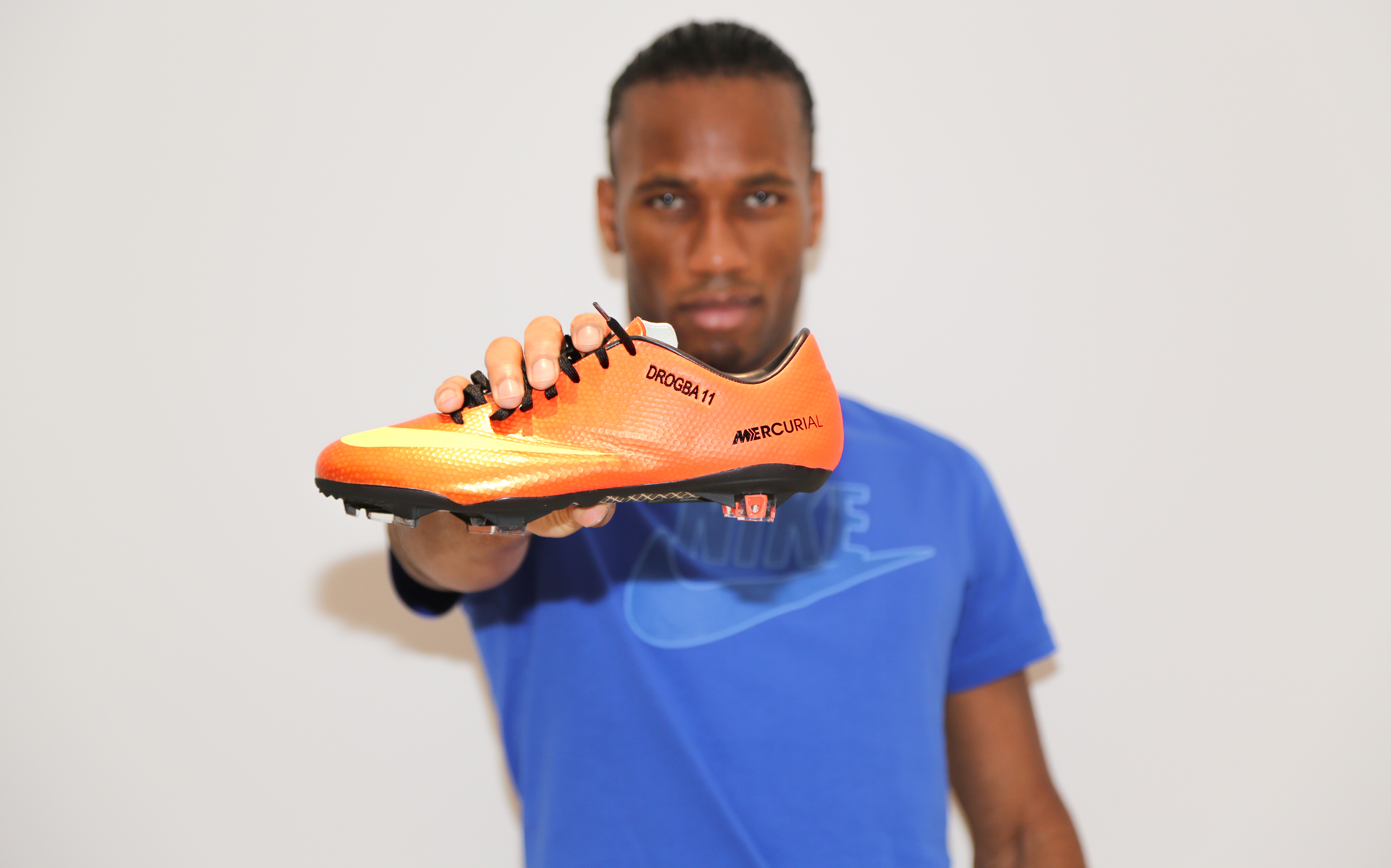 didier-drogba-chaussures-nike-les-chaussures-de-didier-drogba-footpack-2