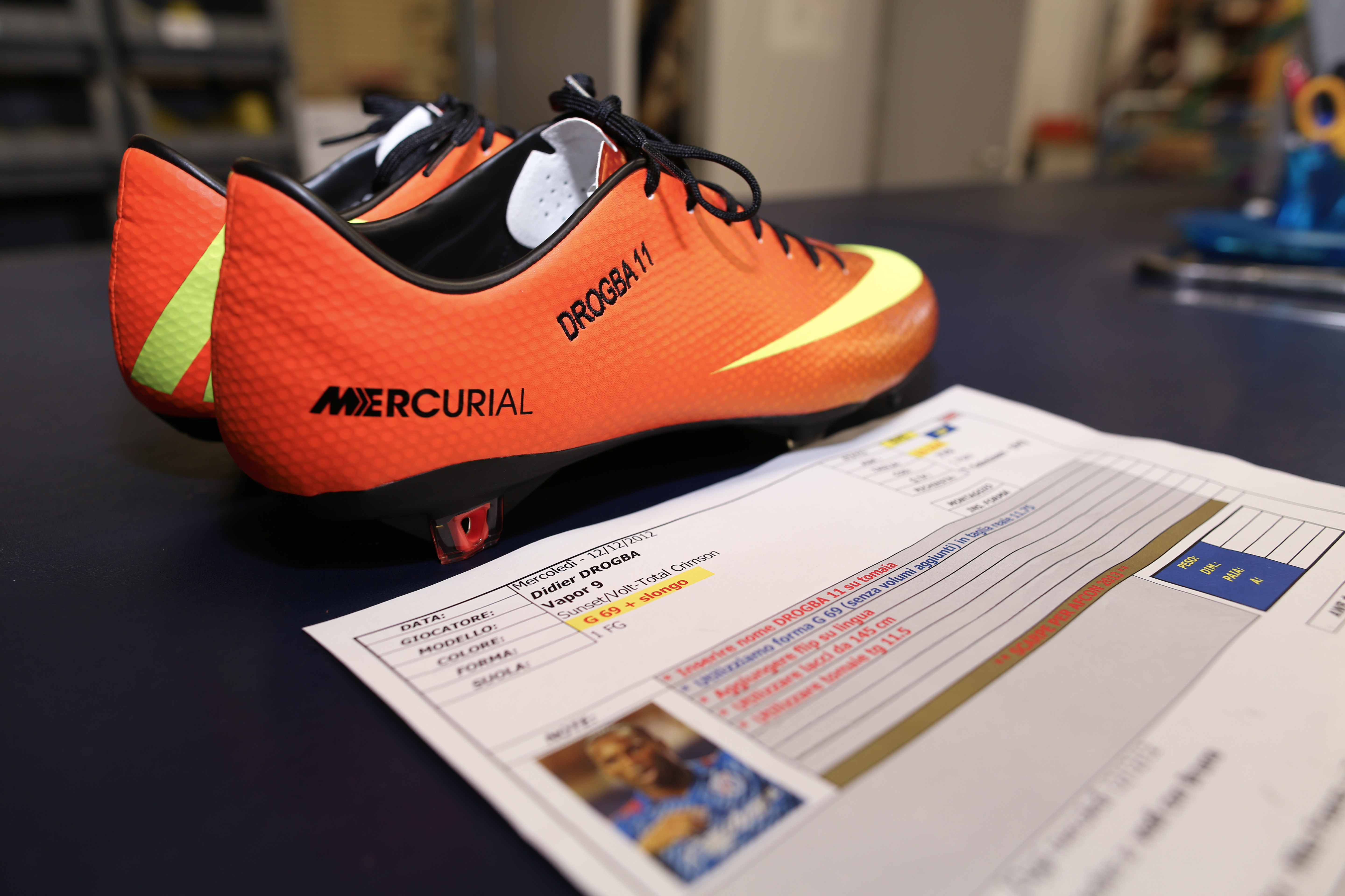 didier-drogba-chaussures-nike-les-chaussures-de-didier-drogba-footpack-7