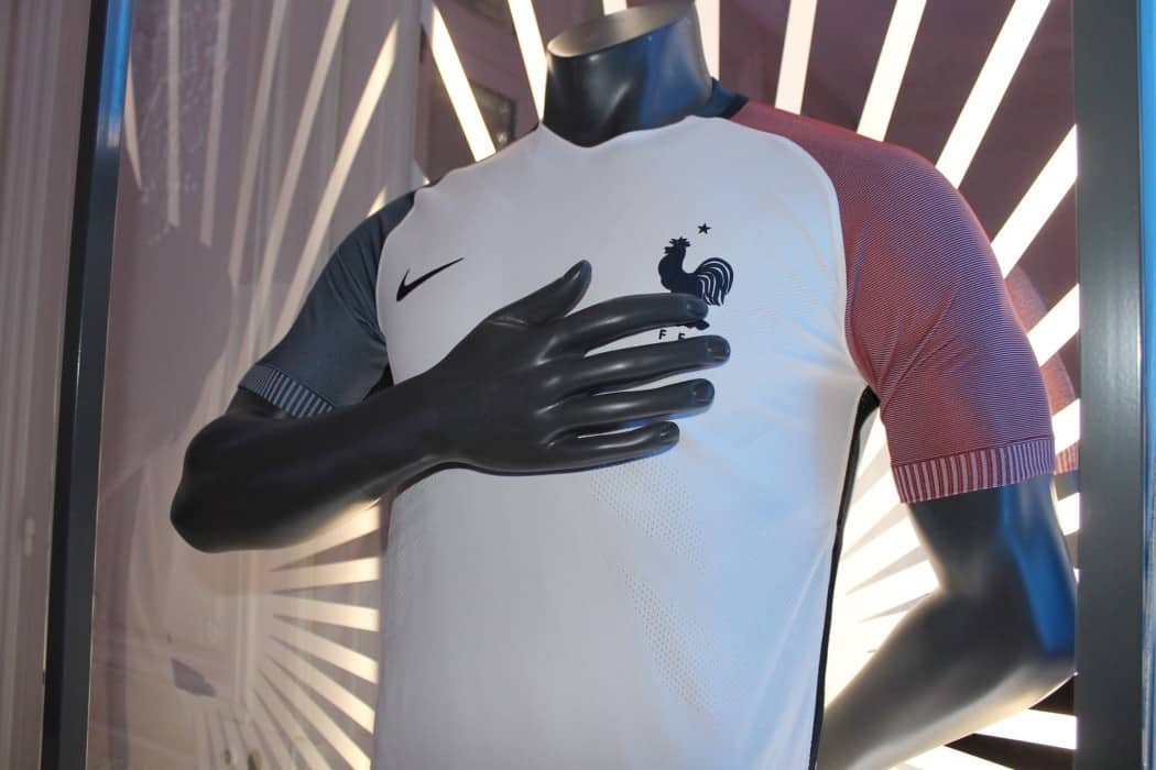 Nike dévoile les maillots de l'équipe de France pour l'Euro 2016