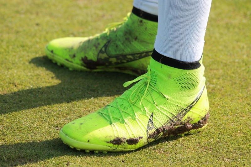 Nike-Elastico-Yellow-Nicolas-Cousin