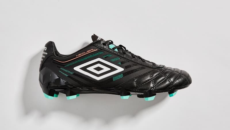 chaussure-football-umbro-medusae-black-4