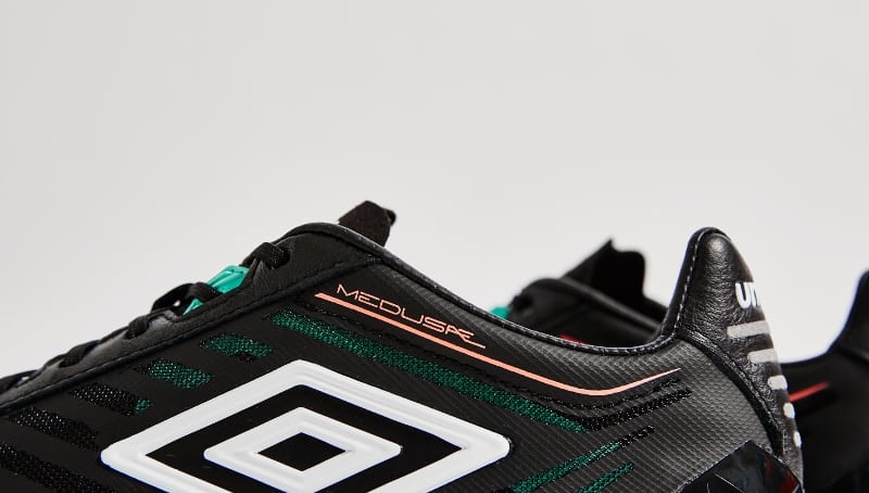 chaussure-football-umbro-medusae-black-5