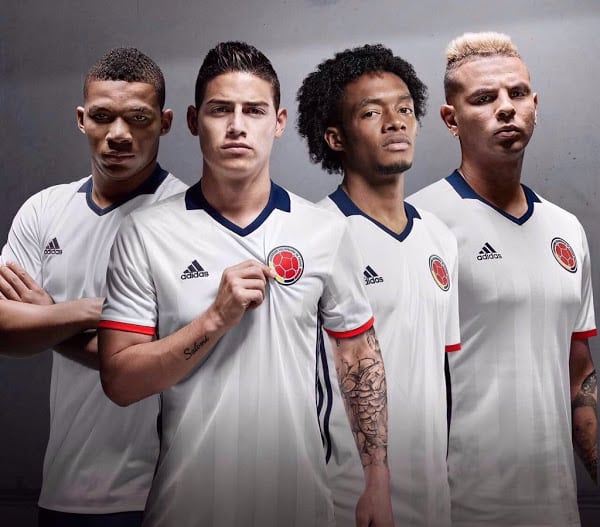 maillot-domicile-colombie-copa-america-2016-james-rodriguez