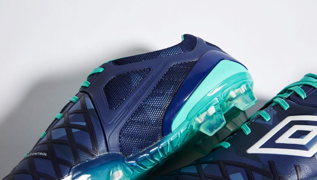 chaussures-football-umbro-ux-2-marine-4