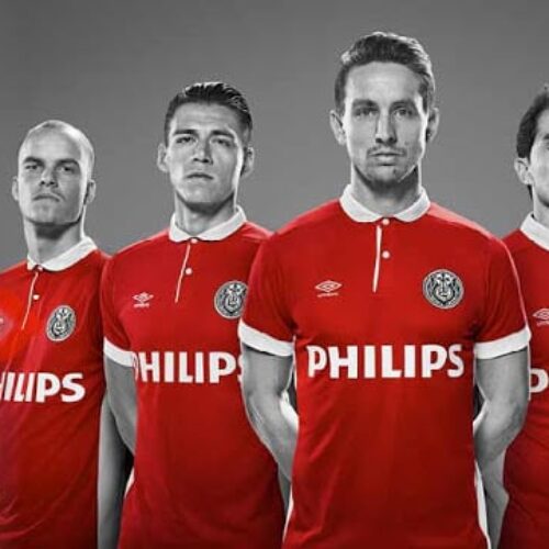 Image de l'article Le PSV Eindhoven et Umbro présentent un maillot hommage à Philips