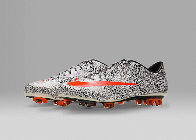 chaussures-football-2010-CR-Mercurial-Vapor-SuperFly-II
