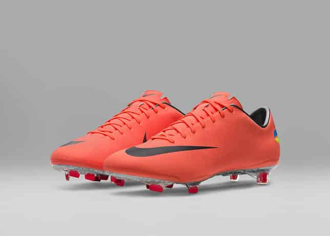 chaussures-football-2011_Nike_Mercurial_Vapor_VIII