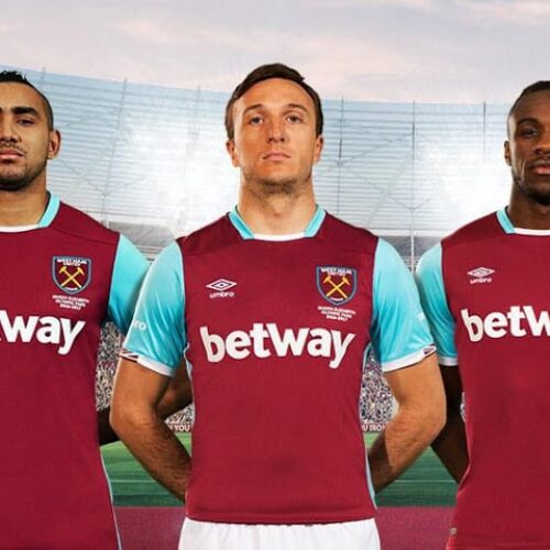Image de l'article Umbro dévoile les maillots 2016-2017 de West Ham United