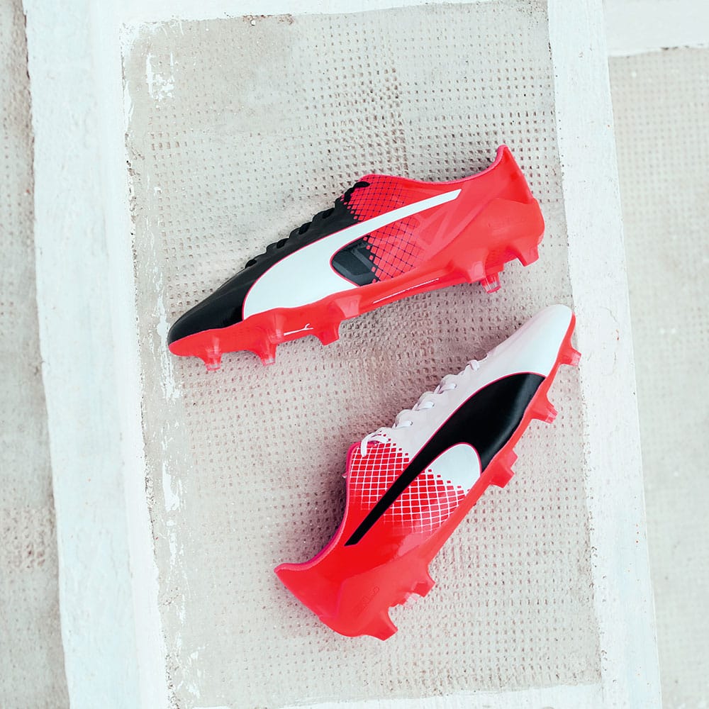 chaussures-football-puma-evospeed-tricks-blanc-rouge-4