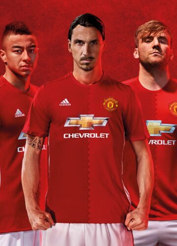 Manchester United Dévoile Son Nouveau Maillot Domicile