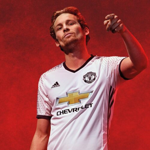 Image de l'article Manchester United et adidas dévoilent les maillots 2016-2017