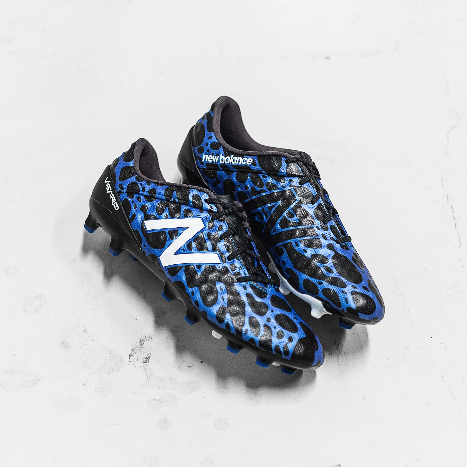 chaussures-football-newbalance-visaro-signal-edition-img2