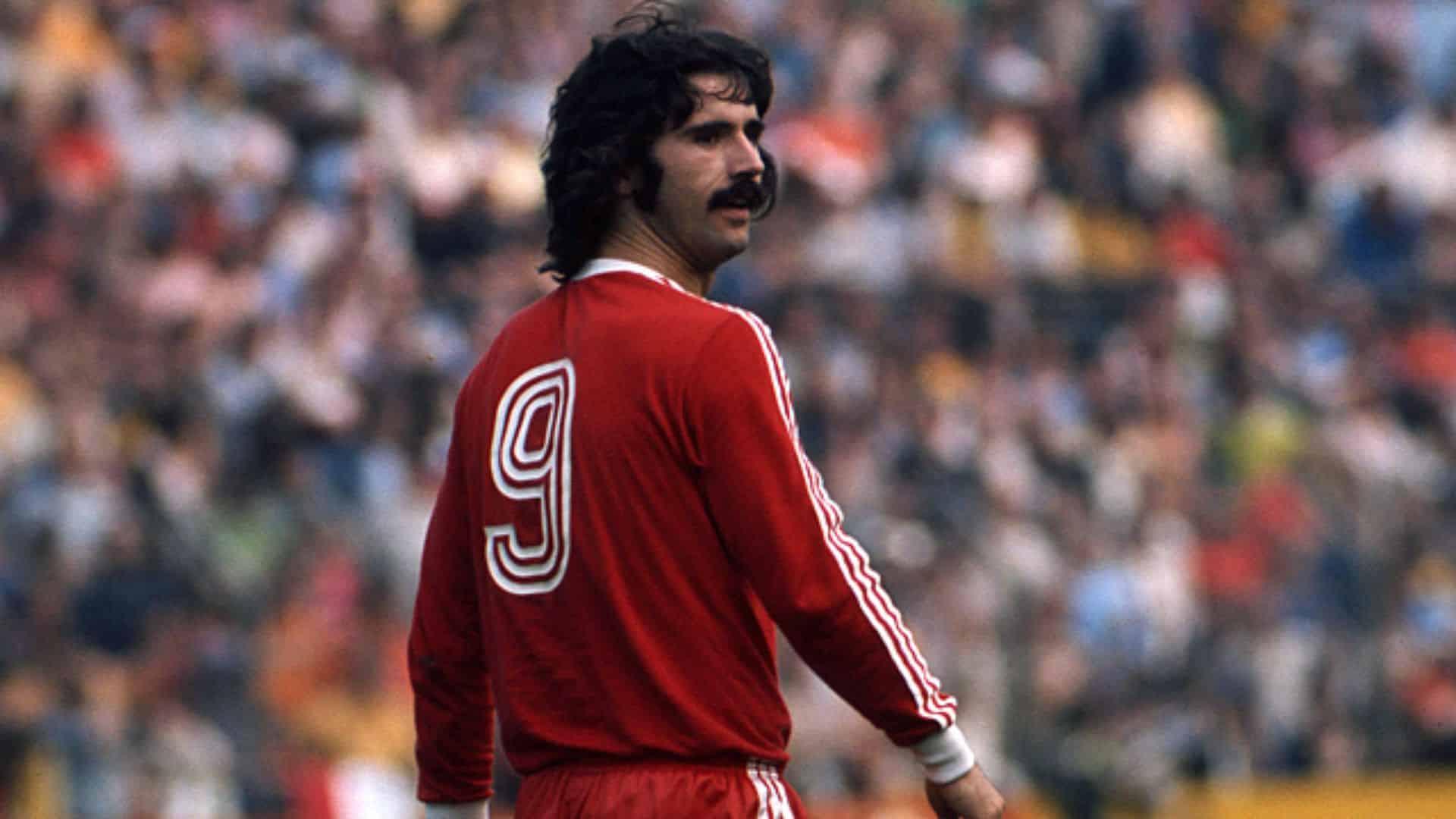 gerd-muller-numero-9