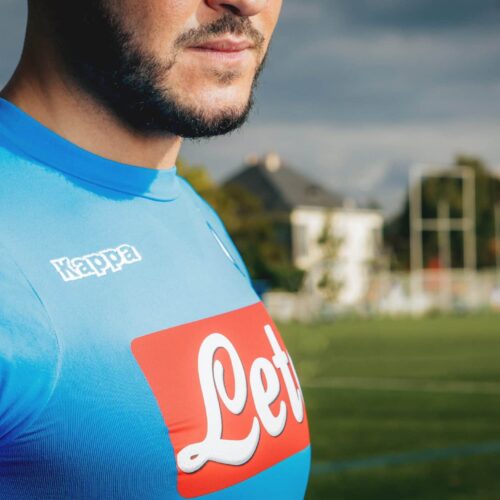 Image de l'article Focus sur le maillot innovant du Napoli par Kappa