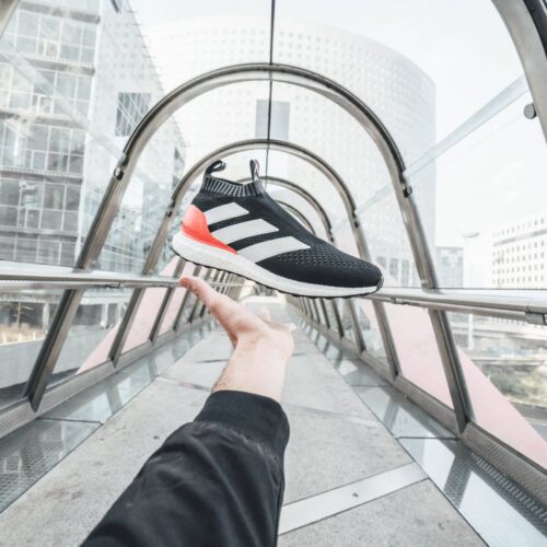 Image de l'article adidas dévoile une ACE16+ UltraBoost Red Limit