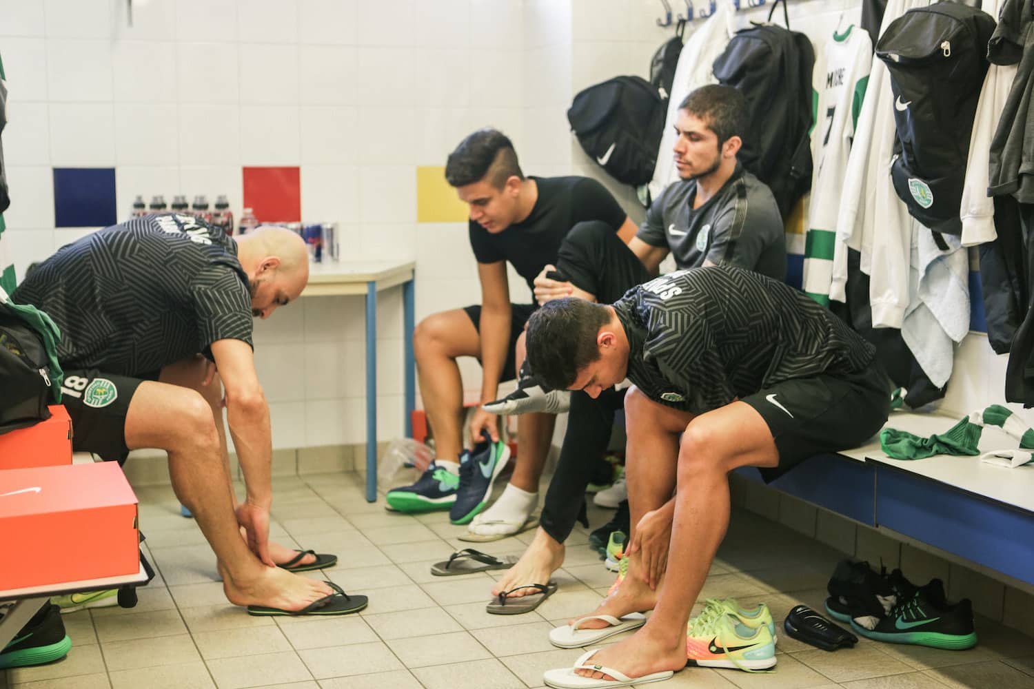 inside-sporting-club-paris-footpack-img1