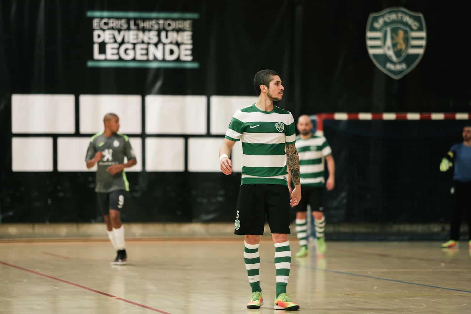 inside-sporting-club-paris-footpack-img38