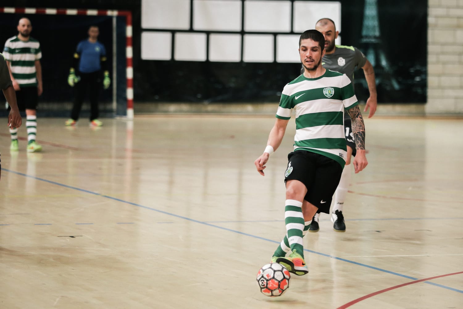 inside-sporting-club-paris-footpack-img41