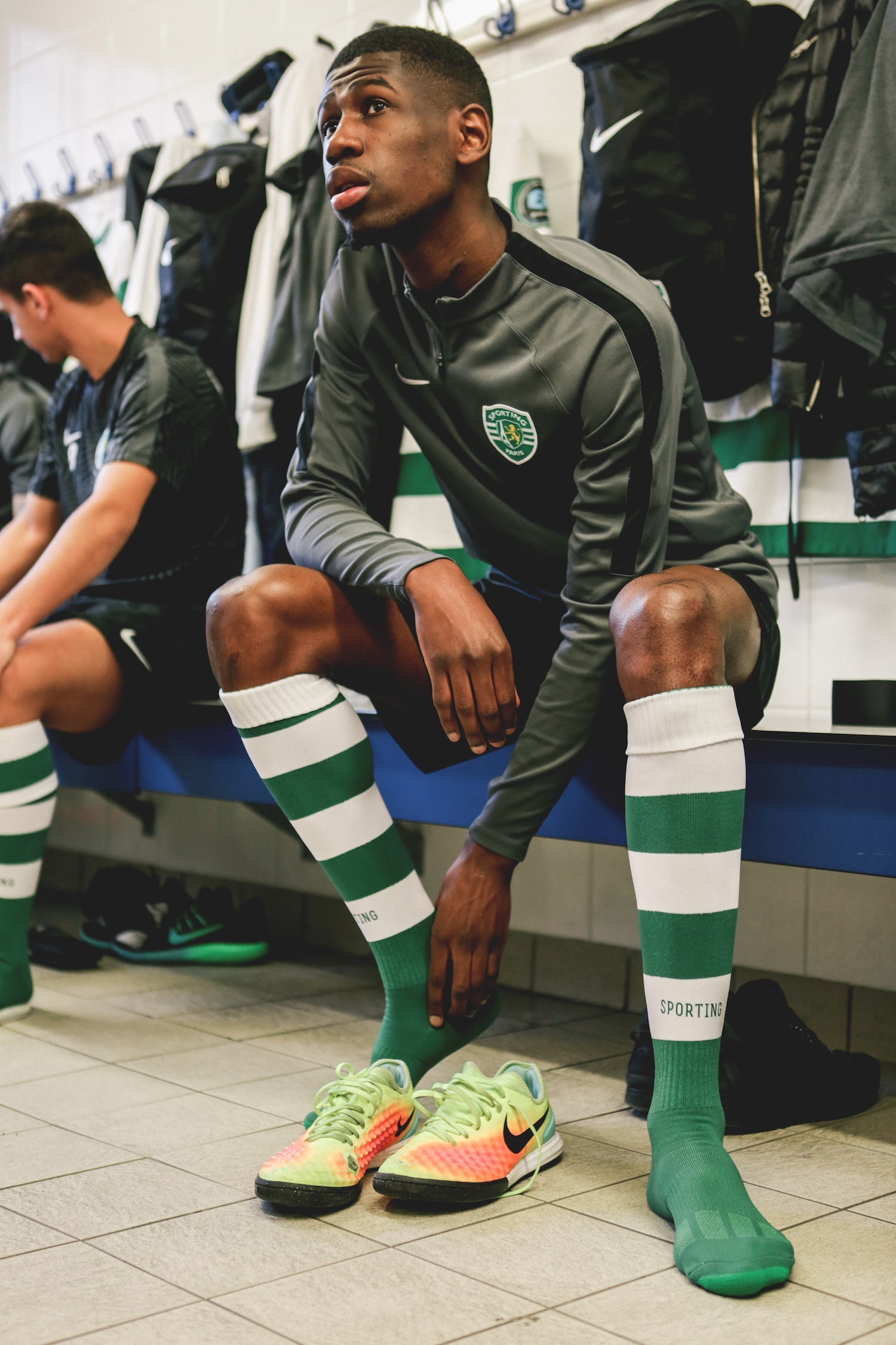inside-sporting-club-paris-footpack-img6