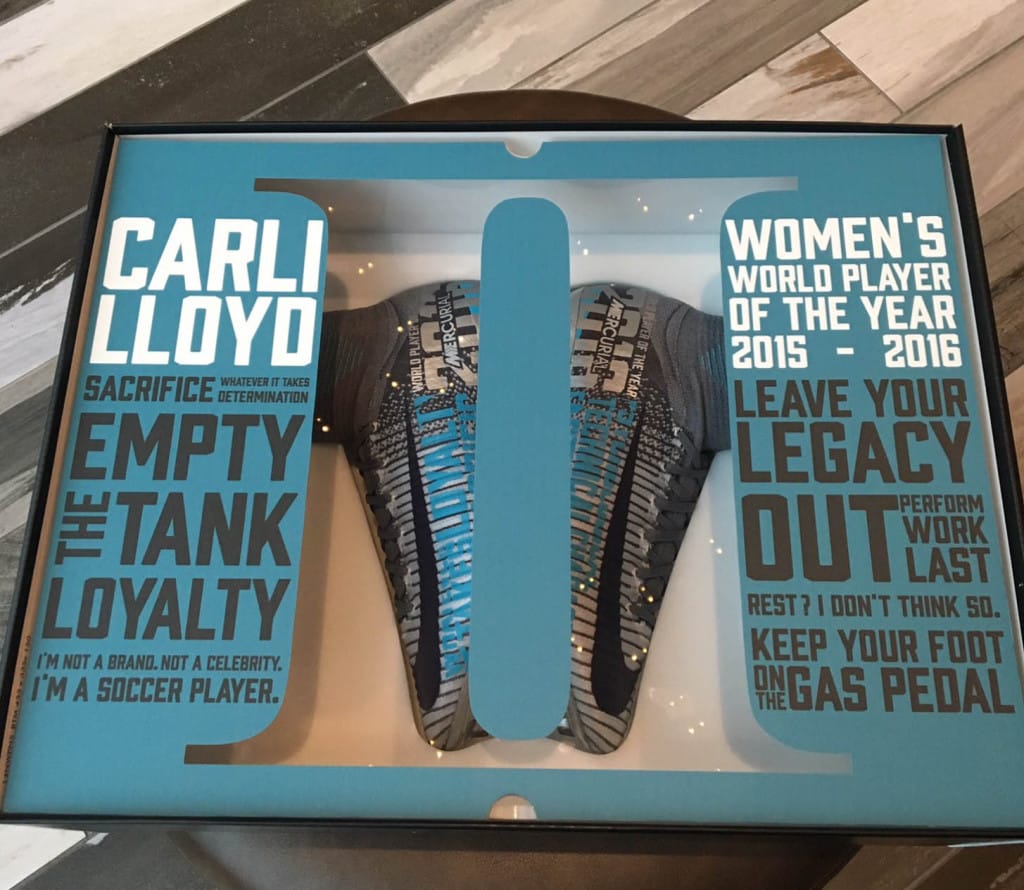 chaussure-foot-carli-llyod-meilleure-joueuse-fifa-2016-2
