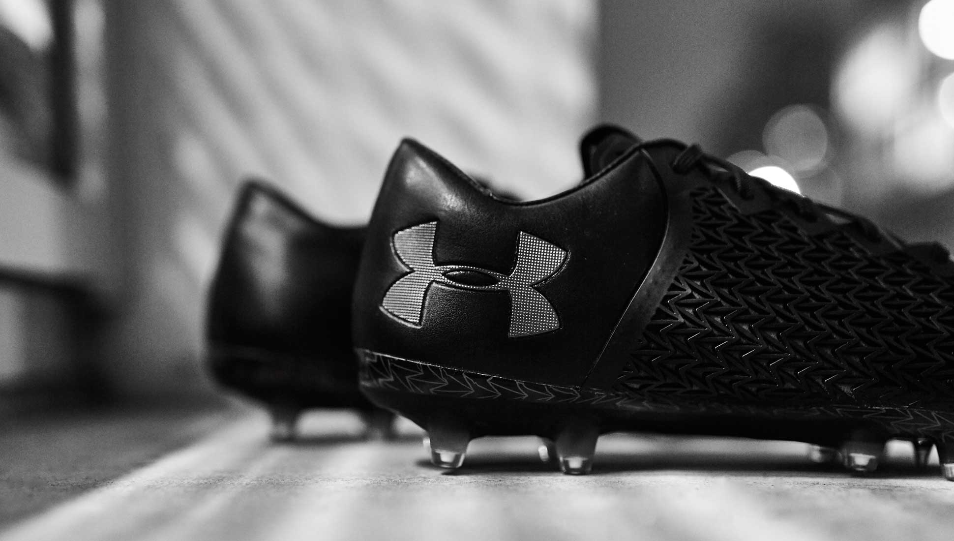 chaussures-football-under-armour-clutchfit-3-3d-img3