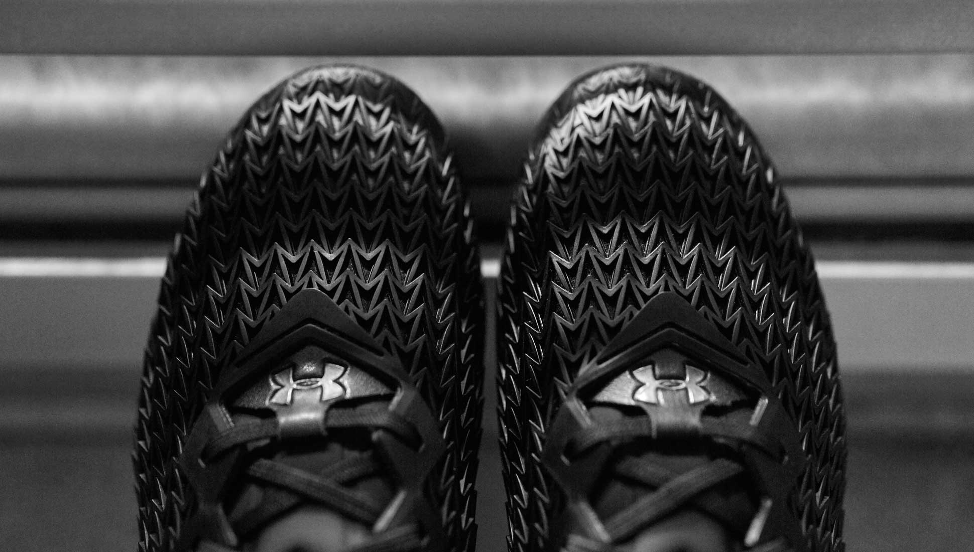 chaussures-football-under-armour-clutchfit-3-3d-img4