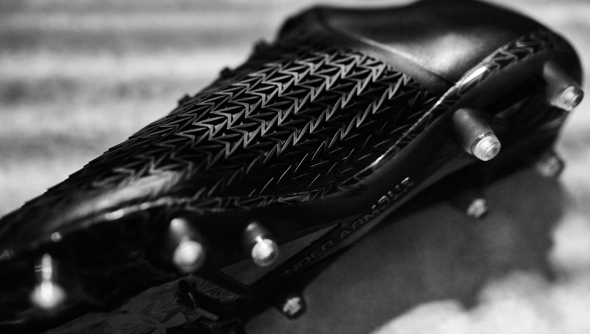 chaussures-football-under-armour-clutchfit-3-3d-img5