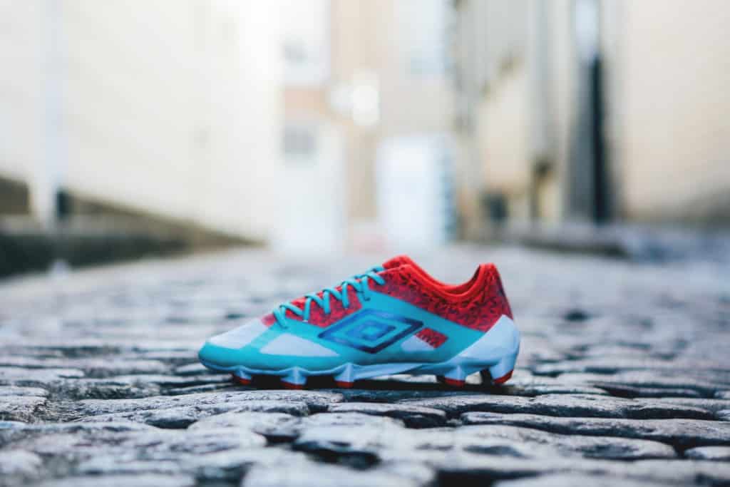 shooting-chaussure-foot-umbro-velocita-3-west-ham-3