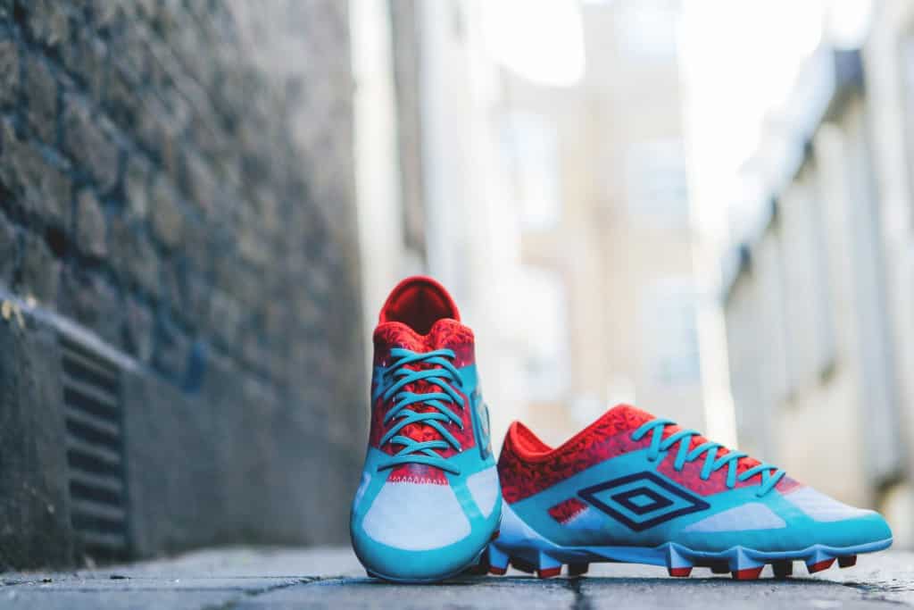shooting-chaussure-foot-umbro-velocita-3-west-ham-4
